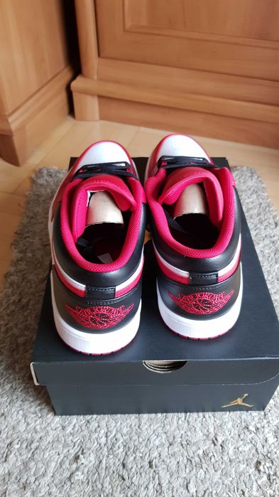 Jordan 1 low 46-12US Chicago Bulls nowe og box białe czerwone czarne