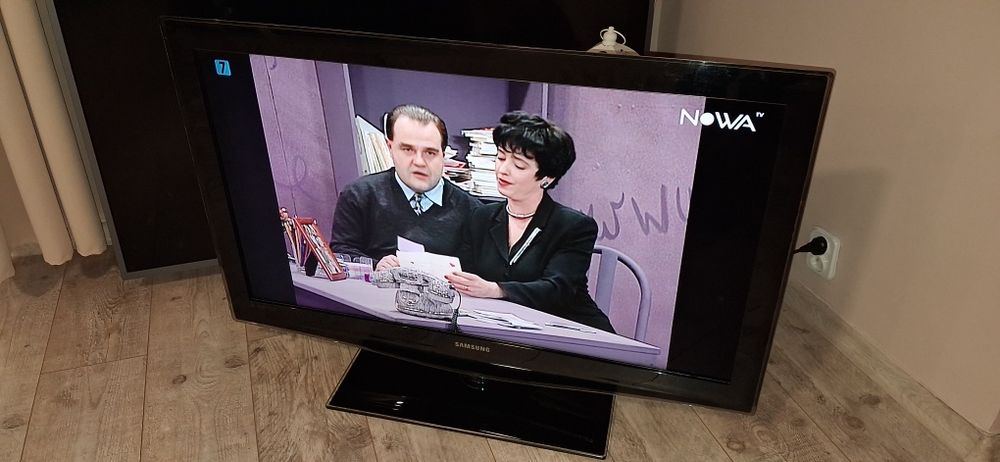 Telewizor Samsung 40 b650 super stan.