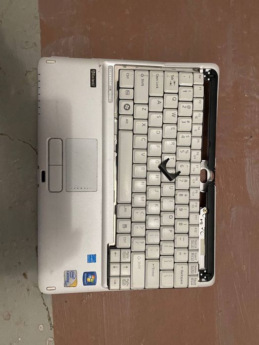 Продам запчастини на ноутбук fugitsu lifebook t726