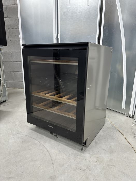 Винна шафа Miele KWT 4154 UG під стільницю!