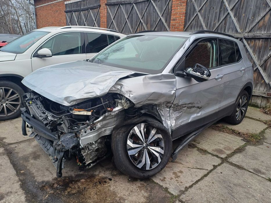 Volkswagen T-Cross  1.0 TSI      23.12.2024r.    5.504 km.