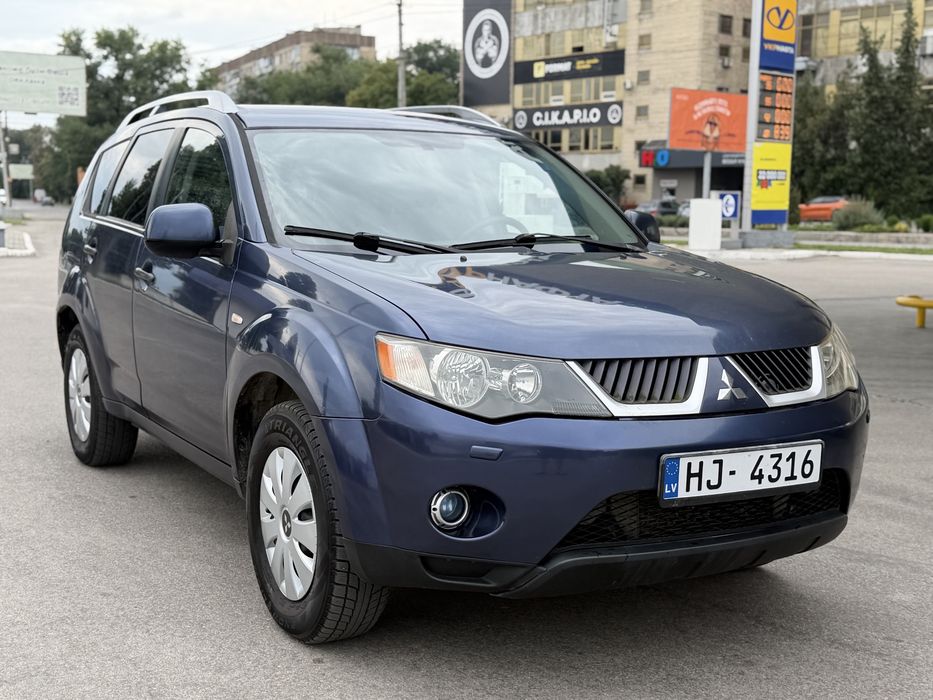Mitsubishi Outlander XL 2.2 дизель 4x4 продам или обмен
