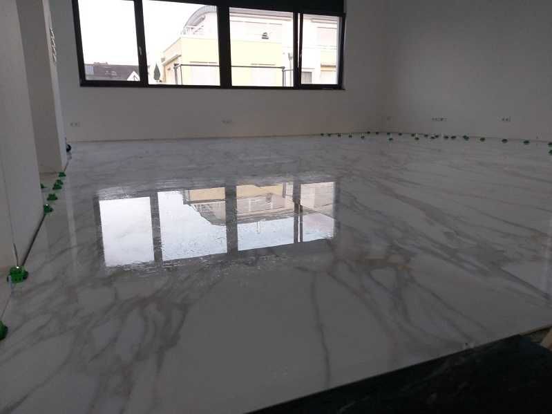 ПЛИТОЧНИК Професійні плиточні роботи в місті Бровари Укладання плитки