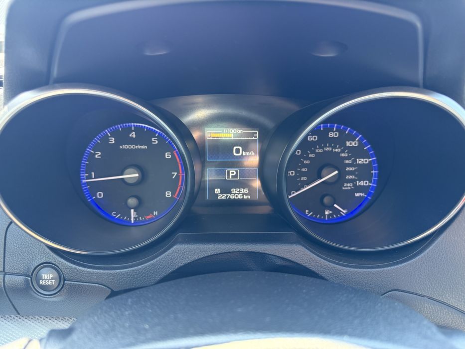 Subaru legacy.