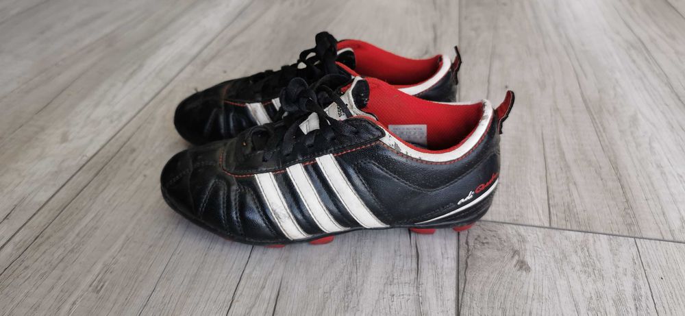 Korki piłkarskie Adidas r. 33