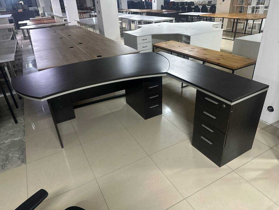 РОЗПРОДАЖ офісних столів письмові комп’ютерні конференційні великий вибір