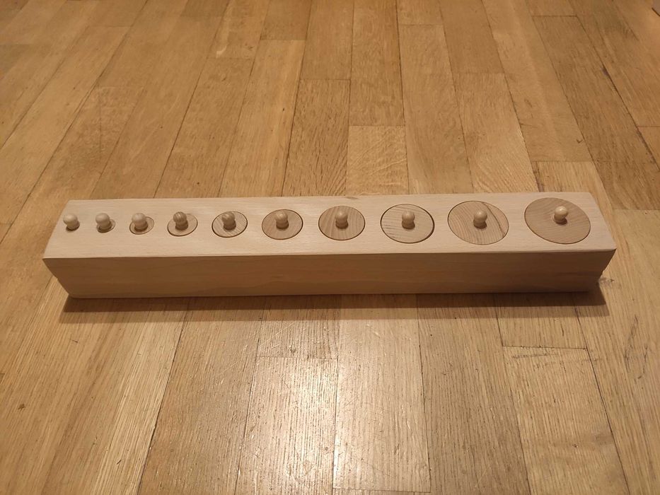 Pomoce montessori- cylindry NOWE