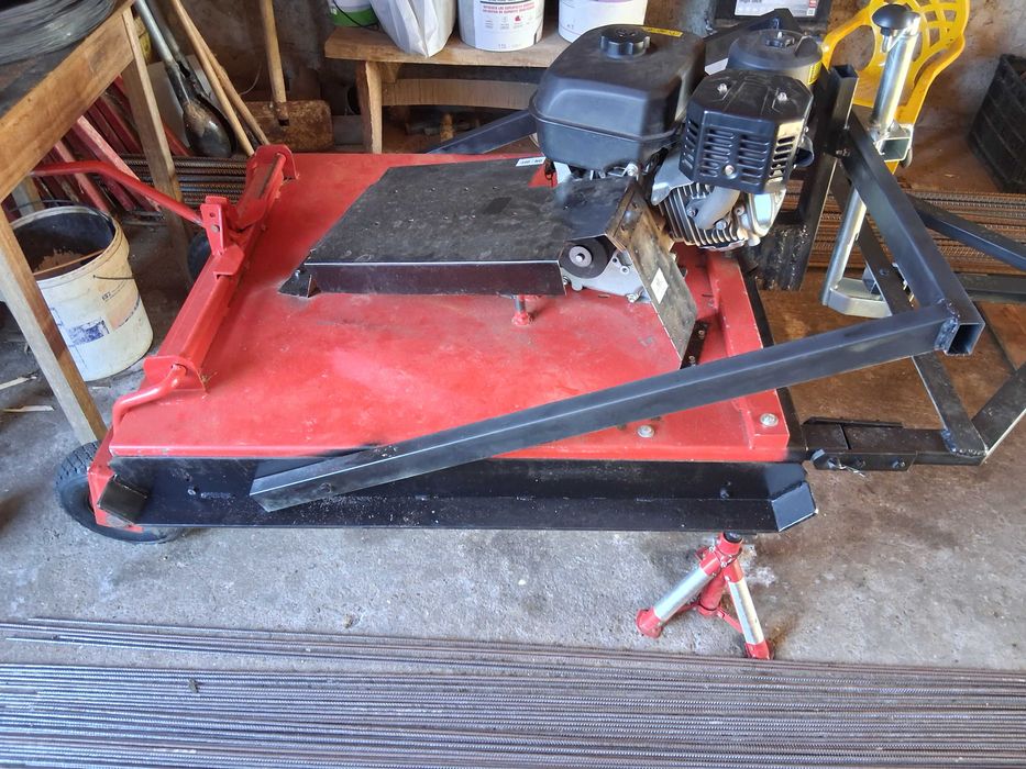 Capinadeira moto4 10cv