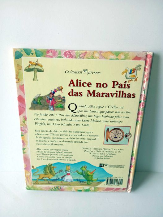 Alice no País das Maravilhas - Clássicos Juvenis