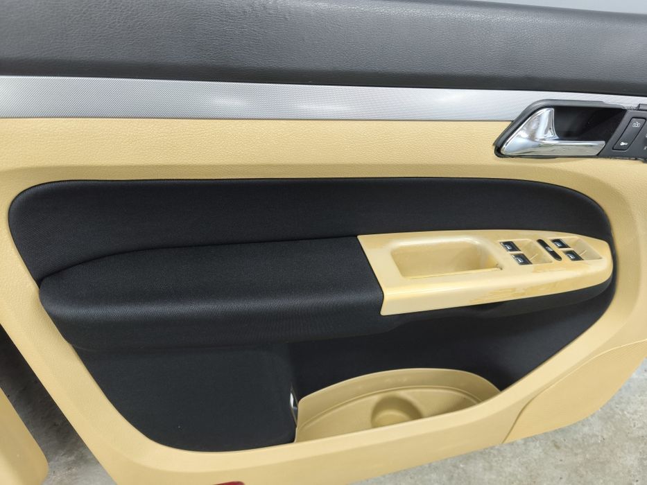 Перетяжка карт  Перетяжка потолка  Реставрація стель, дверних карт