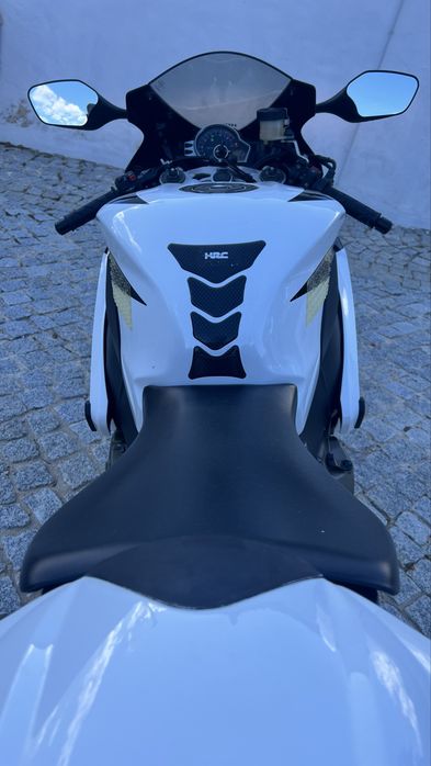 Honda CBR1000RR Fireblade 2009 | Apenas 11.500 km | Excelente Estado