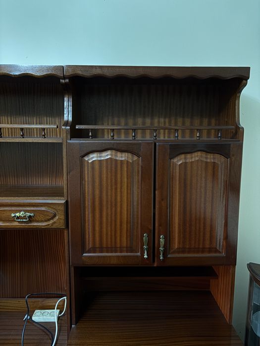 Móvel de madeira para sala de estar