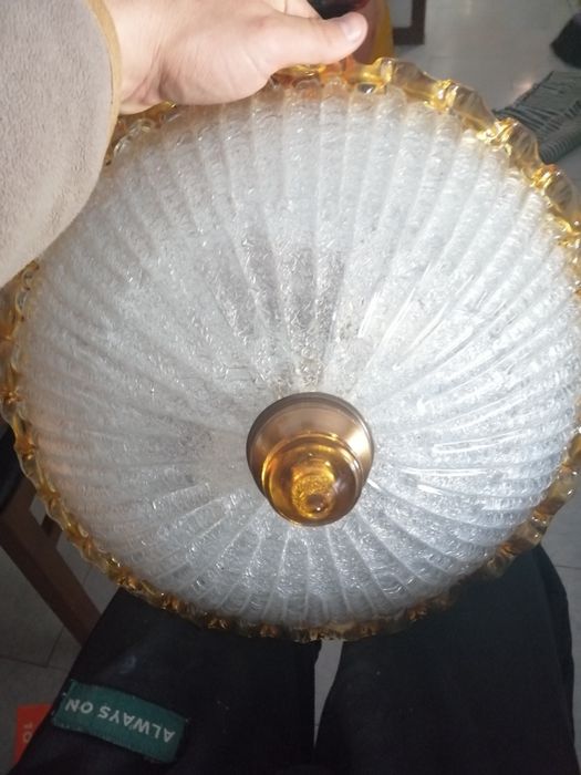 Candeeiro de teto vintage em vidro nervurado âmbar – anos 70/80Candeei