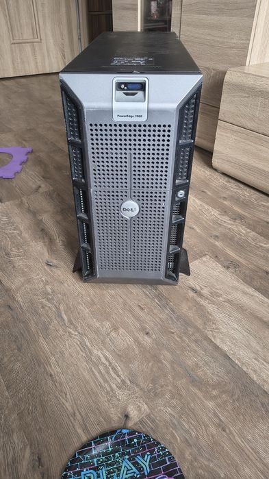 Komputer stacjonarny (serwer )