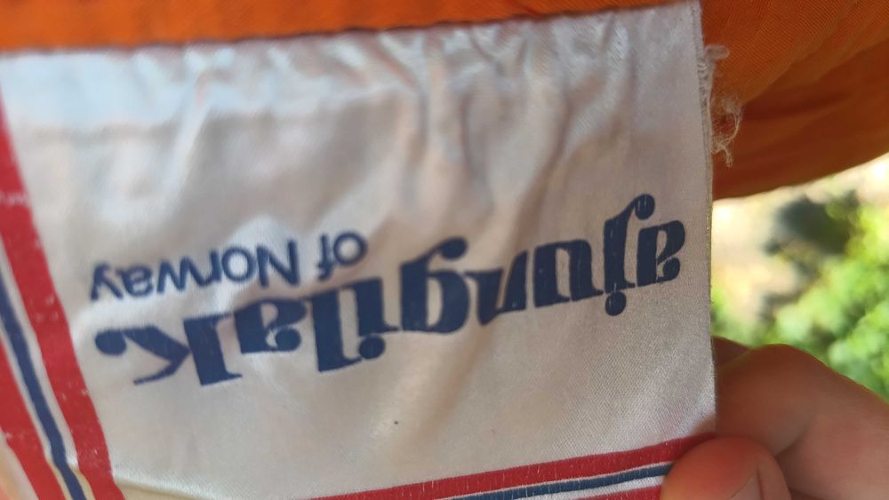 Śpiwór używany niebiesko-pomarańczowy