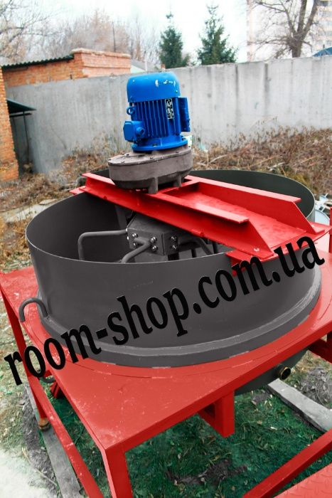 Смеситель кормов, бетоносмесители, коромосмесители, шнековый смеситель