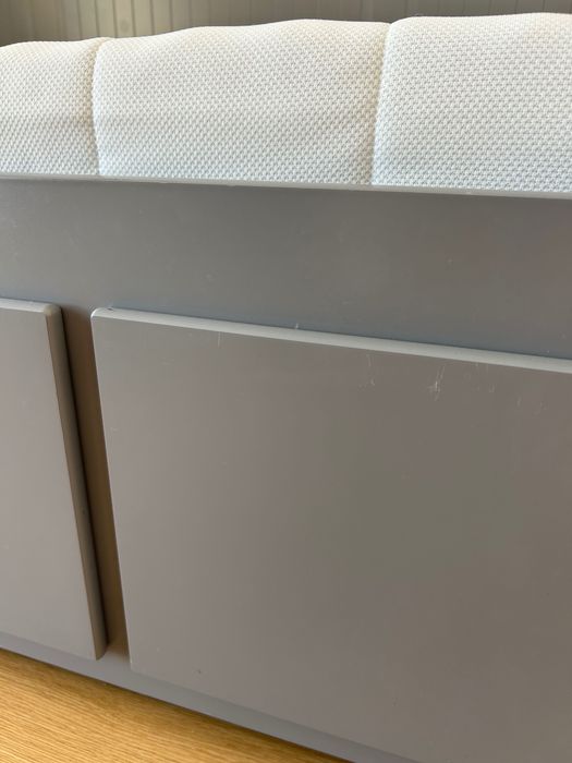 Łóżko Ikea Hemnes z materacem i trzema szufladami