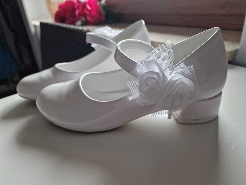 Alba komunijna dla dziewczynki + akcesoria