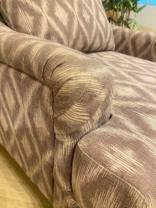 2 cadeirões de tecido