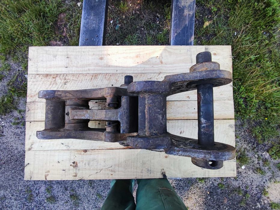 Koparko -ładowarka JCB CX - Szybkozłacze mechaniczne