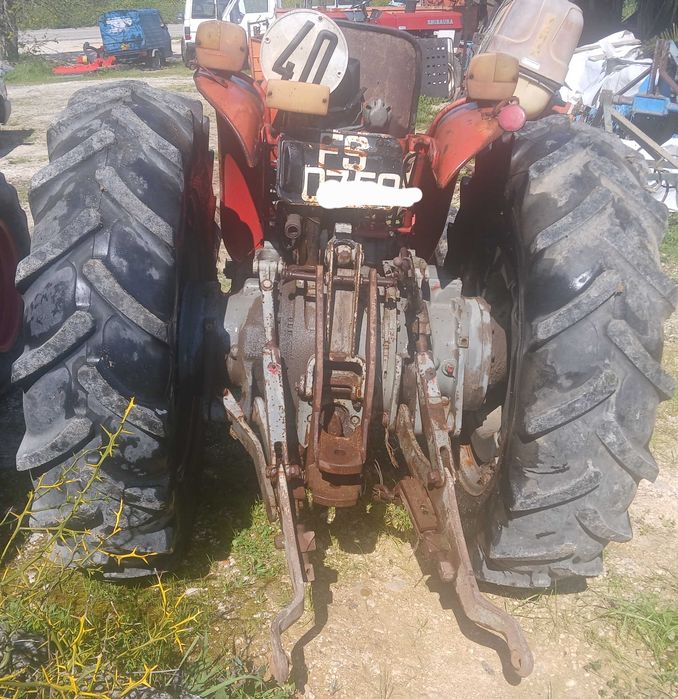 Trator Massey Ferguson 152