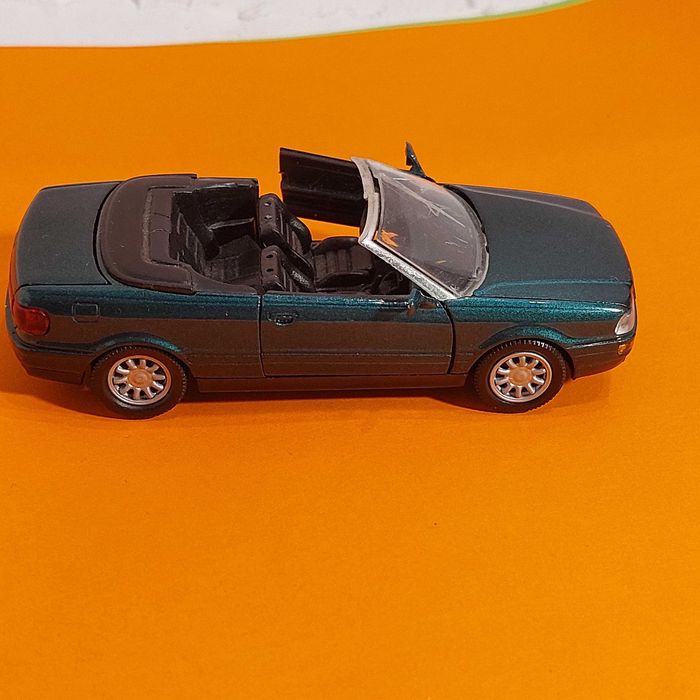 Машинка,  Audi, 1:43, made in  Germany,  маштабная модель