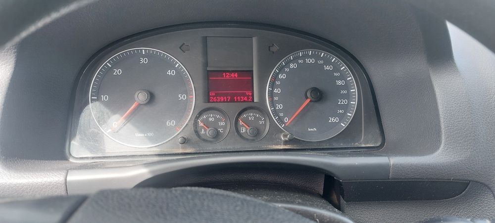 Volkswagen Touran 1.9 tdi.
