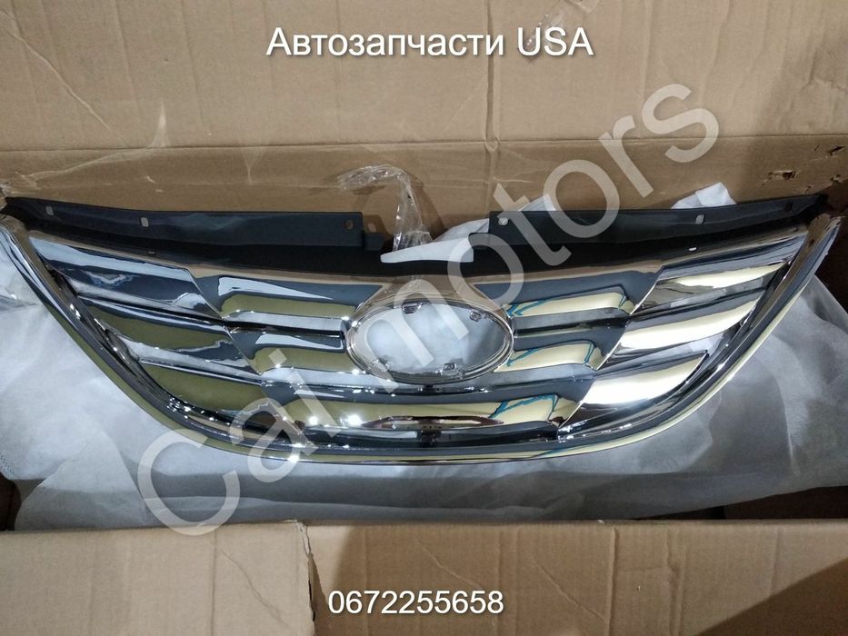 Решетка радиатора бампера центральная Sonata YF LF Optima