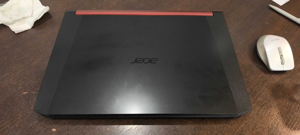 Laptop Acer nitro 5 AN517-51