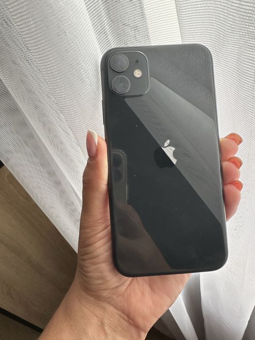 iPhone 11 Продам