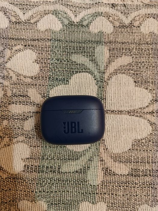 Кейс для навушників JBL Tune 230 NC б/у