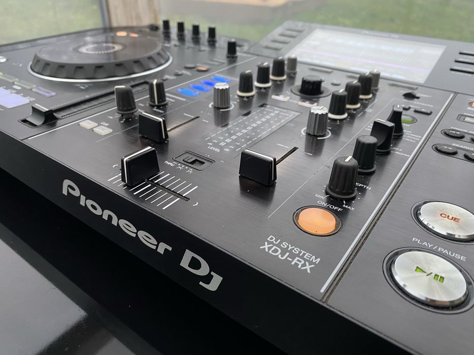Pioneer XDJ-RX all-in-one, kontroler, konsola DJ. Nie CDJ DJM RR RX2
