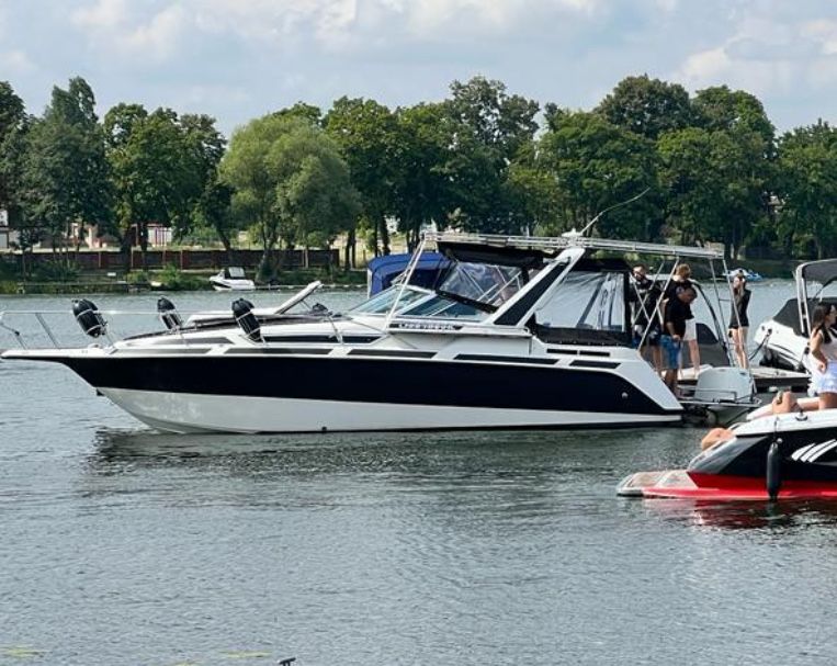 Jacht Motorowy Chaparral 12m Silnik 250KM BRP Solary Możliwa Zamiana