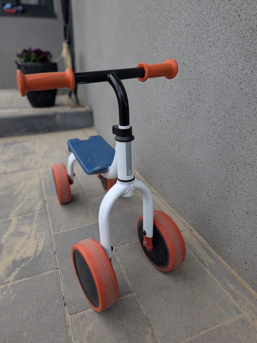 Rowerek czterokołowy Btwin, rower biegowy Decathlon