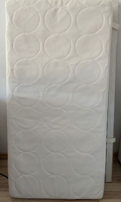 Sprzedam używane łóżeczko Ikea  + materac