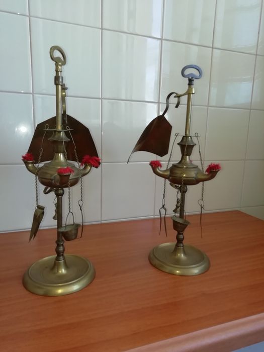 Lamparinas antigas a azeite