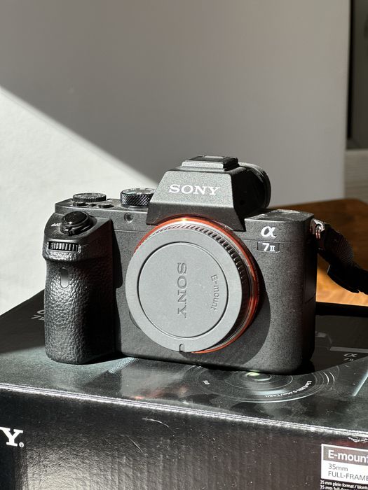 Sony alpha 7 II + 2 lentes + 2 baterias