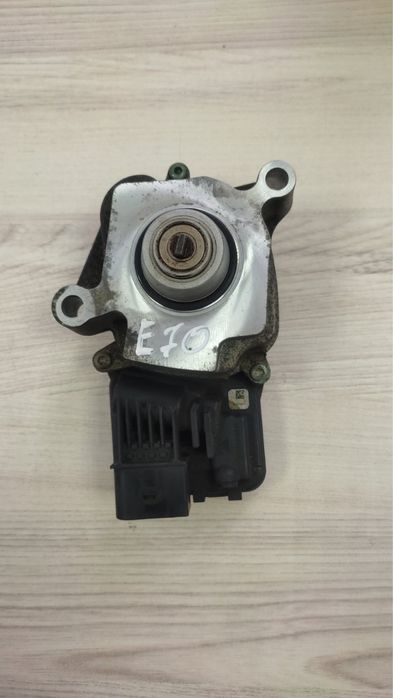 Моторчик раздатки BMW X5 E70 ATC 450 Сервопривод роздатки БМВ Х5 Е70