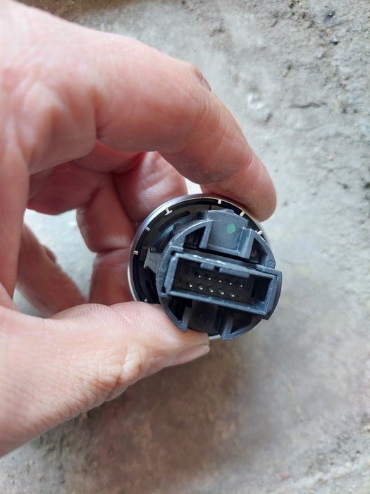 wlacznik przełącznik Start Stop bmw e87 e82 e85 e84 x1