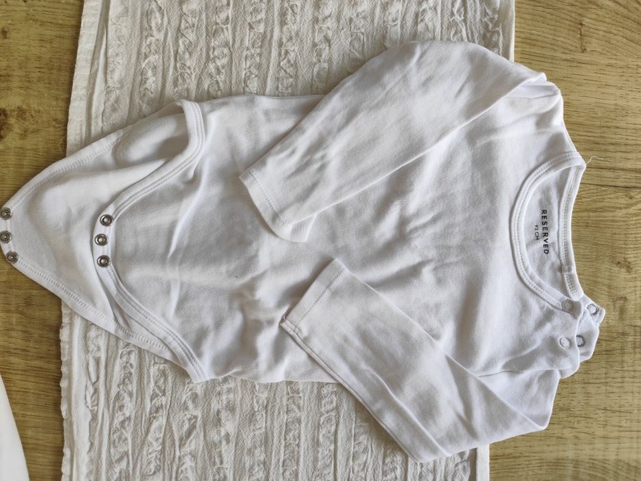 Body uniwersalne rozmiar 92 Reserved