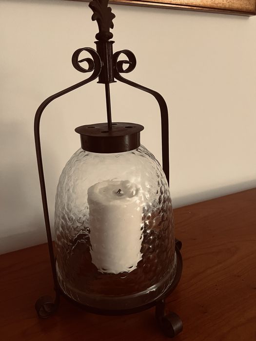 Candeeiro com suporte para vela