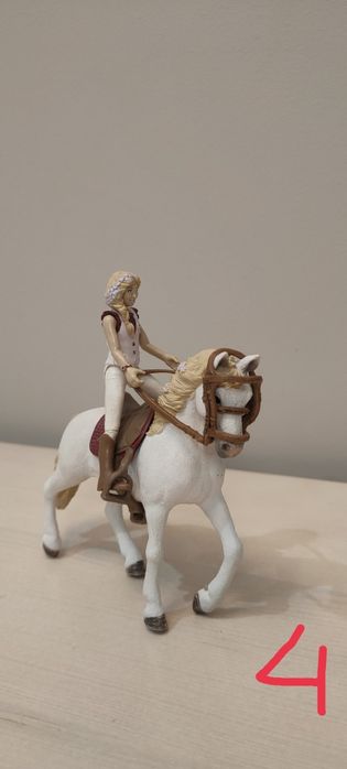 Trzy przyjaciółki z końmi z Horse Club Schleich