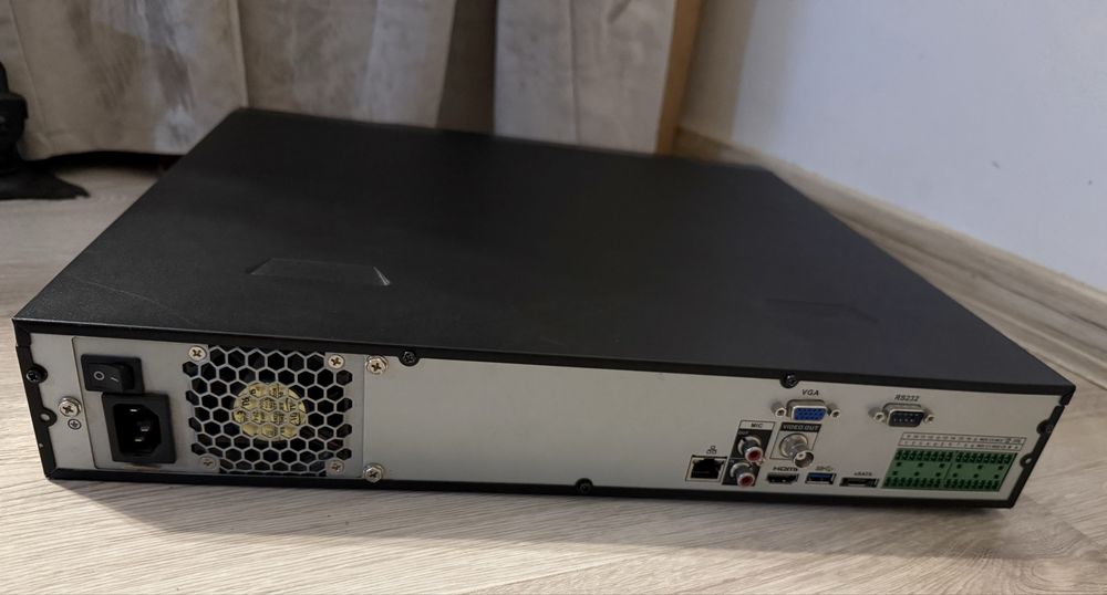 Rejestrator sieciowy 16-kanałowy Dahua DHI-NVR4416