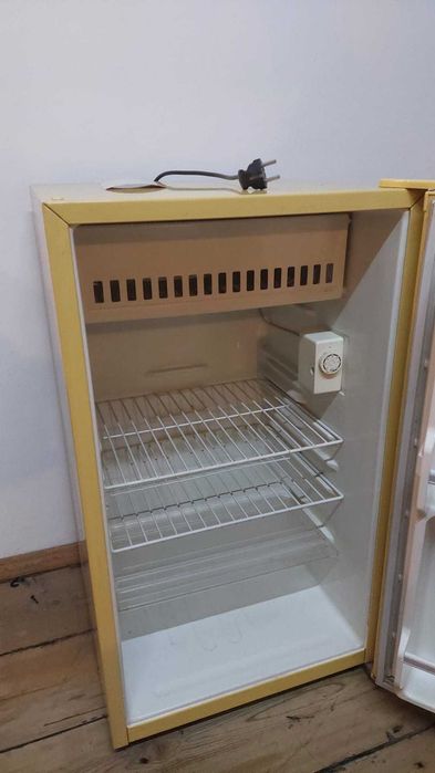 Frigorifico pequeno