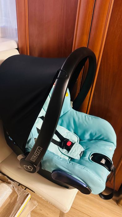 Продам автолюльку Maxi-Cosi