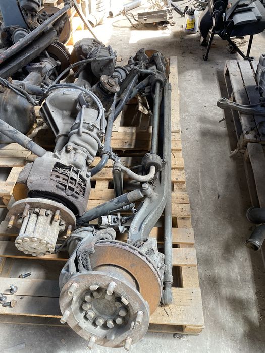 Передня балка Mercedes Atego 815-818