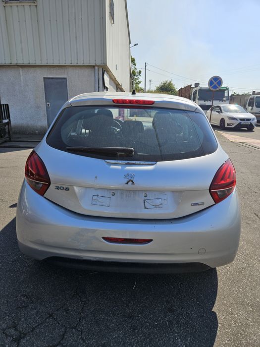 Peugeot 208 1.2 VTi de 2017 para peças