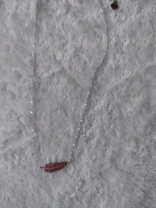 Naszyjnik z liściem