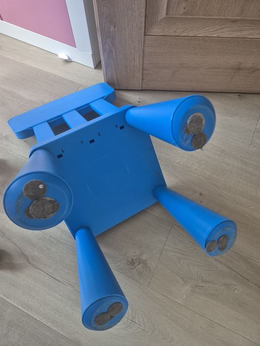 Krzesełka Mammut Ikea 3 szt różowe niebieskie czerwone