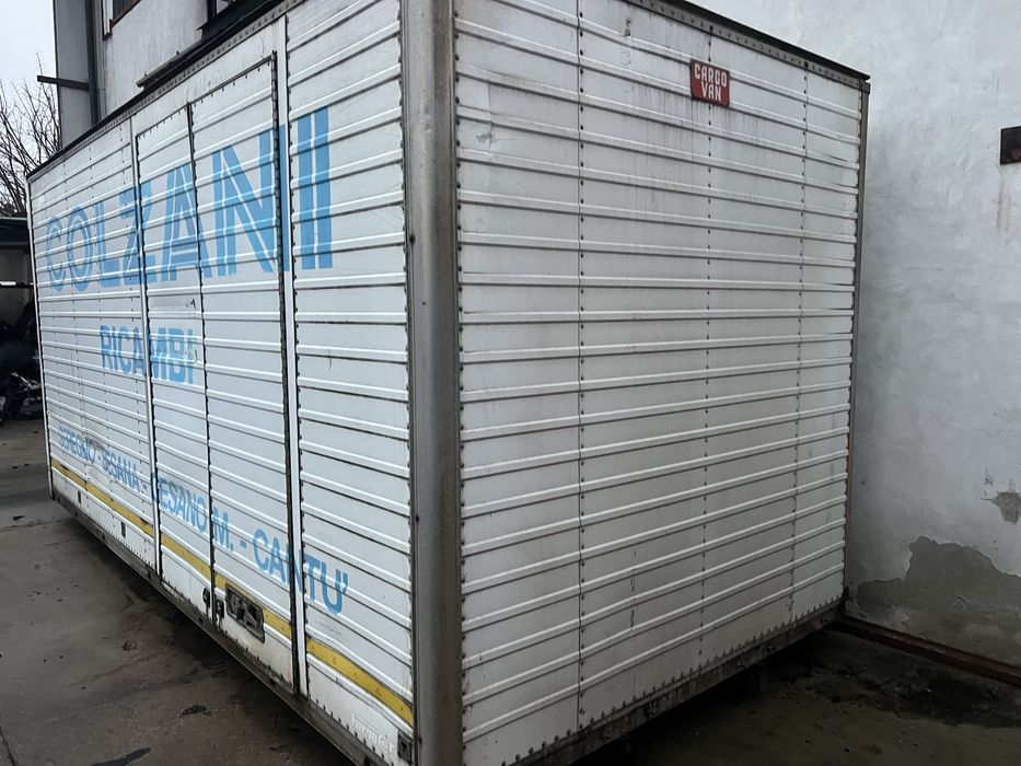 Kontener aluminiowy magazyn zamykany długi 5m